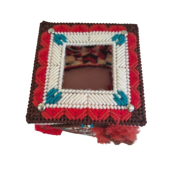 Handmade Southwest Style Needlepoint Tissue Box Cover 6" x 5" Native American - Picture 5 of 6